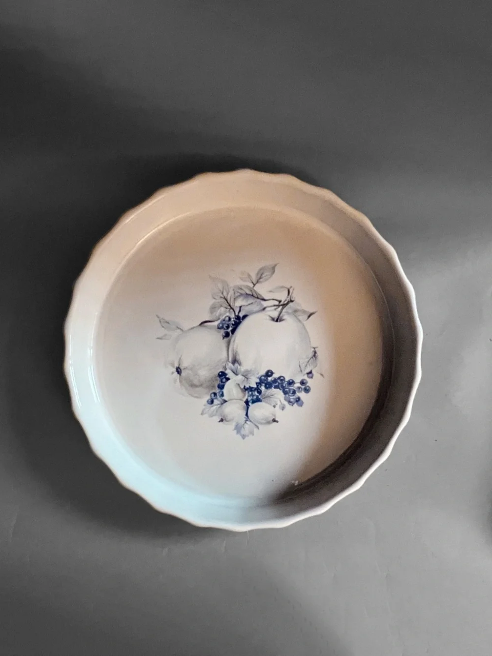 Vintage Milton Brook Round Tarte Baking Dish